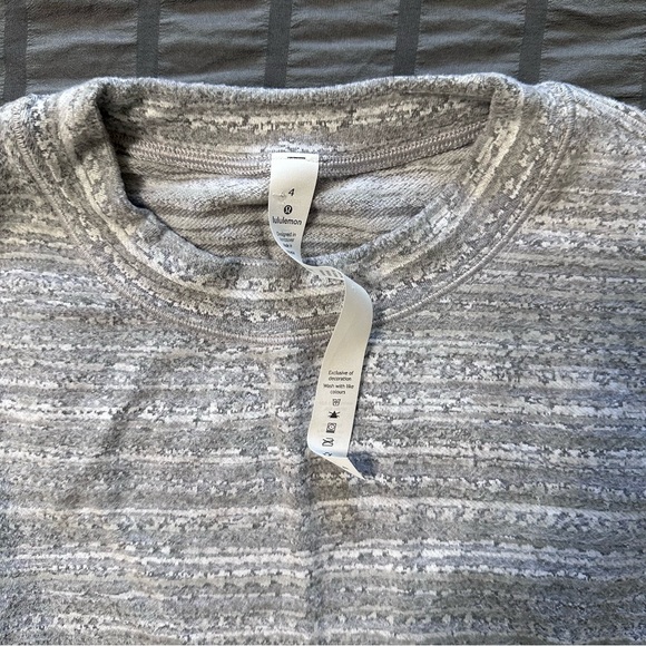 Lululemon Longsleeve - Picture 3 of 3